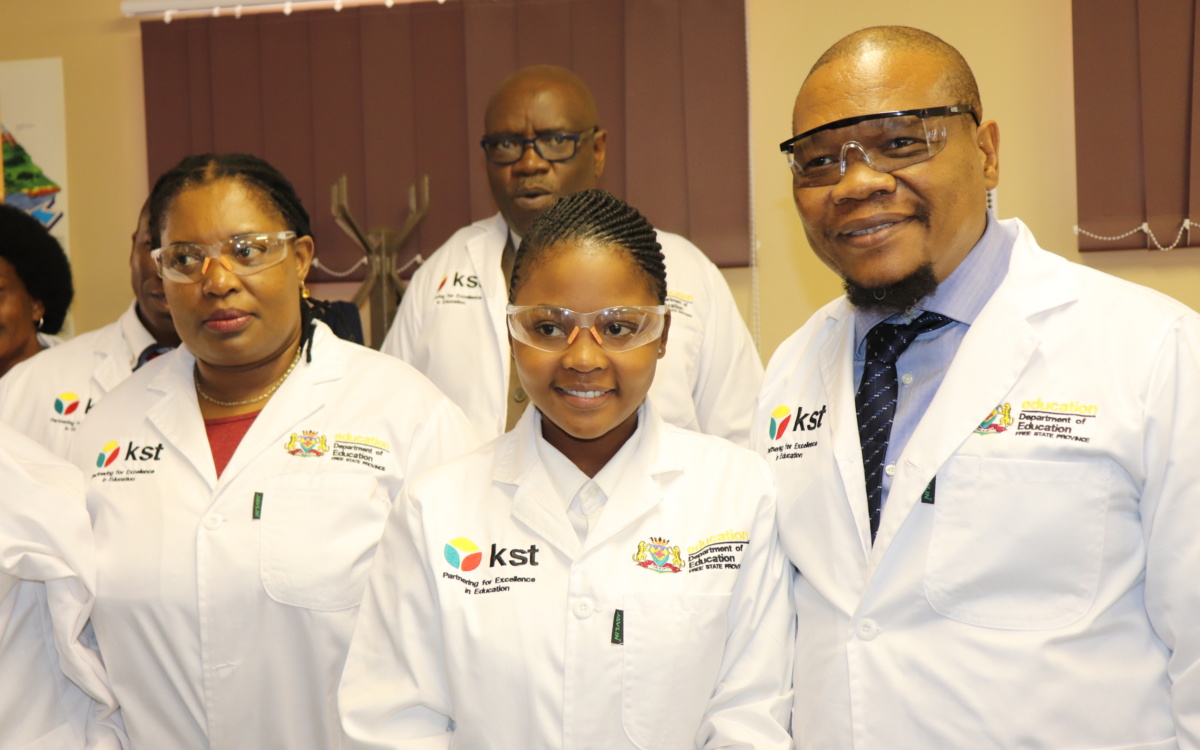 Four Secondary Schools in the Fezile Dabi District Received Infrastructure